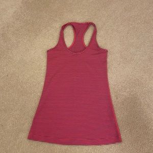 Lululemon tank!